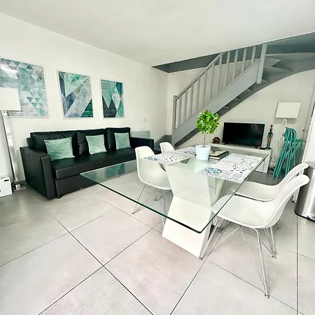 Apartment House Close To Disneyland Paris *